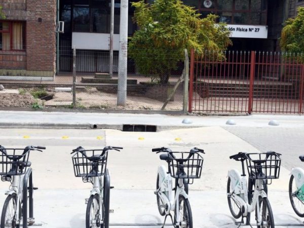 Inauguraron un nuevo BiciPunto para estudiantes de Educación Física en la Costanera de Santa Fe