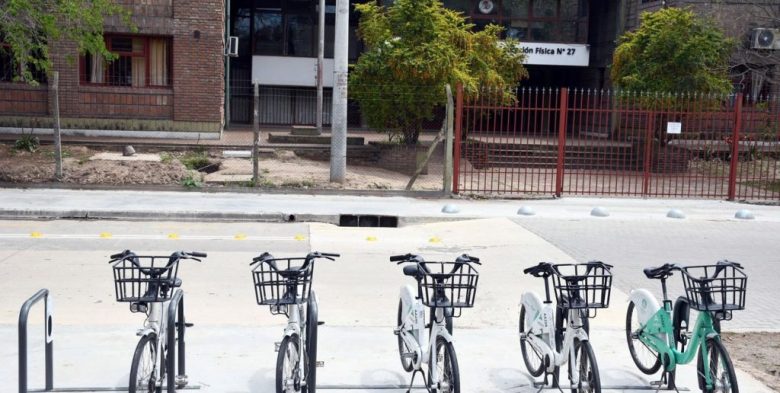 Inauguraron un nuevo BiciPunto para estudiantes de Educación Física en la Costanera de Santa Fe