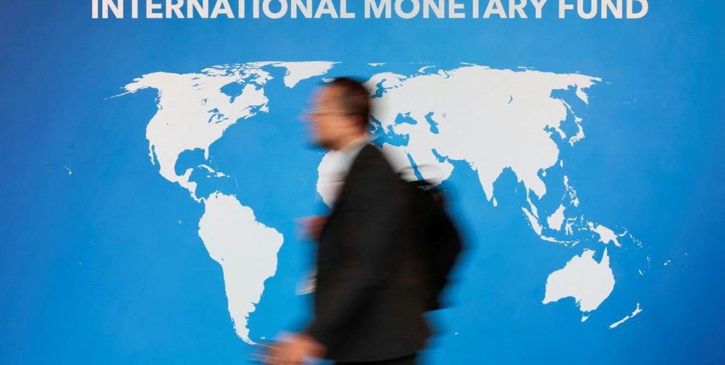 El FMI apuesta a profundizar las reformas de Milei para pasar del ajuste al crecimiento