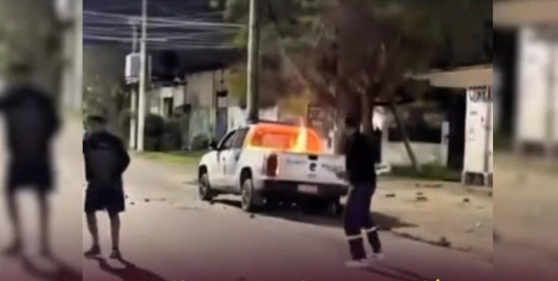 Tragedia en Quilmes: una joven murió en un tiroteo entre familias y quemaron un patrullero