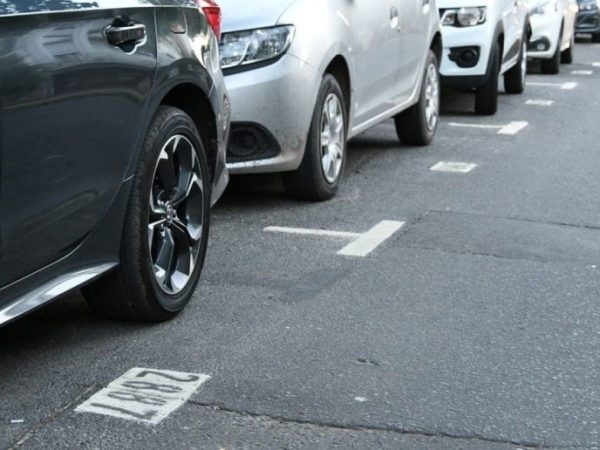 El municipio desestimó la multa a la Vecinal Candioti Sur por los carteles en la vía pública