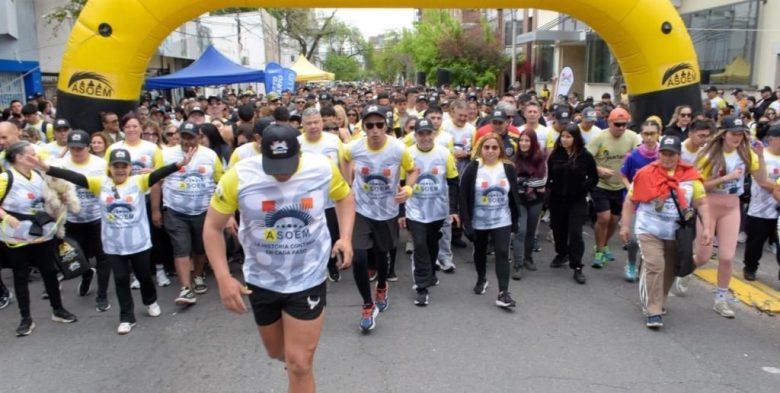 Con gran convocatoria se disputó la Maratón de ASOEM en la Costanera de Santa Fe por sus 80 años