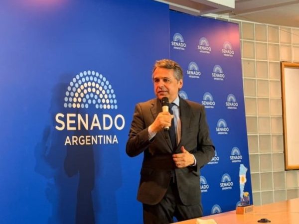 Diego Giuliano fue distinguido por su defensa de la autonomía municipal y el federalismo