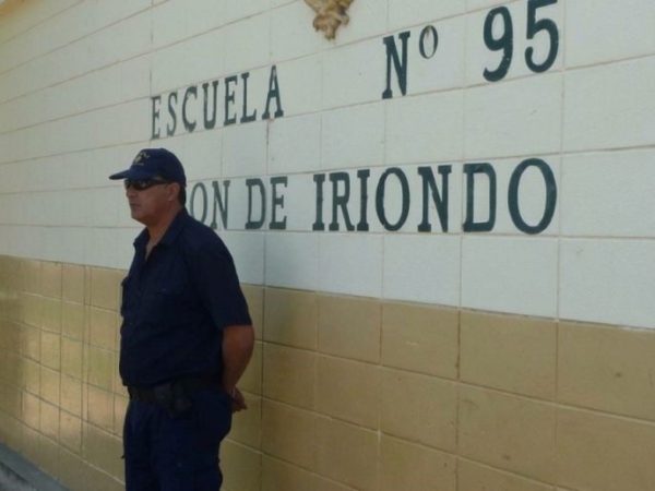 Un alumno de 9 años llegó con lesiones a la escuela y su madre terminó detenida