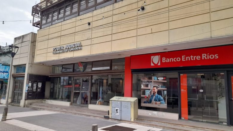 Condenan ex funcionario de federal por peculado y lo absuelven por incumplimiento de sus deberes