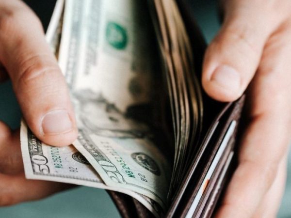 Brecha cambiaria: cuáles son las diferencias entre el dólar oficial, blue y MEP