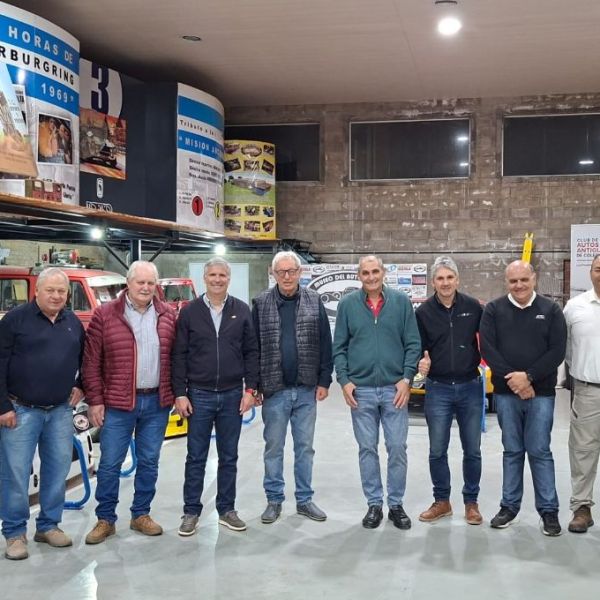 El Museo del Automóvil de Casilda proyecta cursos de mecánica de competición para alumnos de escuelas técnicas