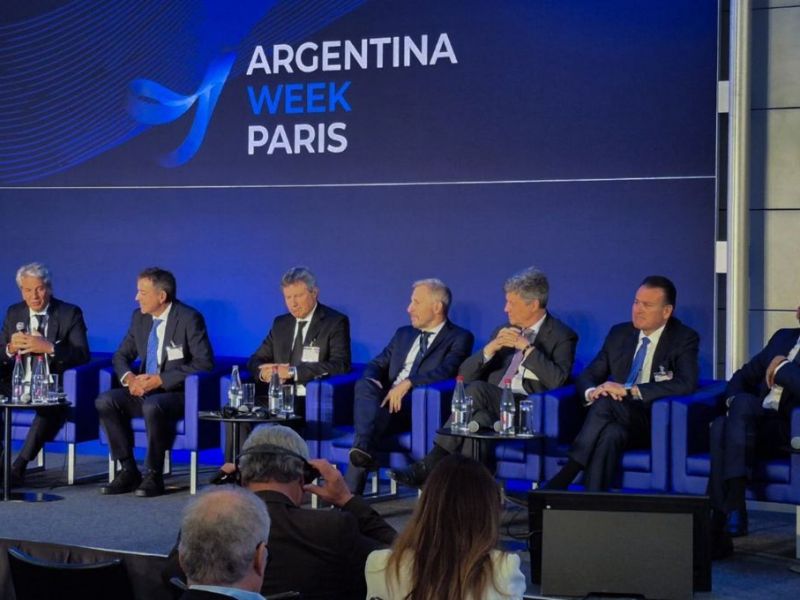 El gobernador entrerriano participó de la Argentina Week en París y expuso el potencial agroindustrial de la provincial