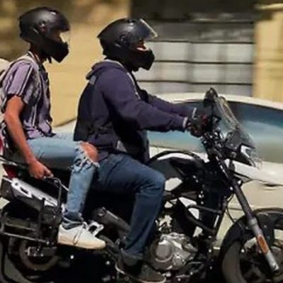 Conflicto en Santa Fe: taxistas y remiseros denuncian competencia desleal de motos de aplicaciones