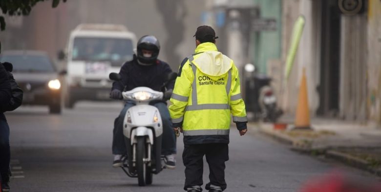 Subieron las multas en la ciudad de Santa Fe: cuánto cuestan las infracciones de tránsito más comunes