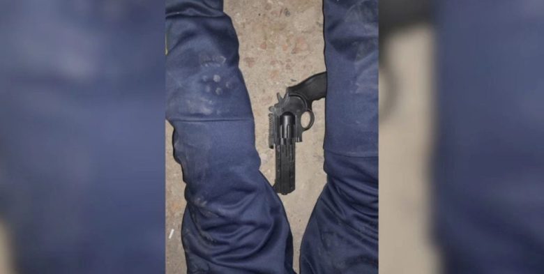 Detuvieron a un hombre armado que intentó robar en el destacamento de la Guardia de Infantería en Santa Fe