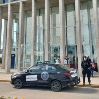 Policía Federal realizó cuatro allanamientos en la ciudad de Santa Fe por una causa de delitos económicos