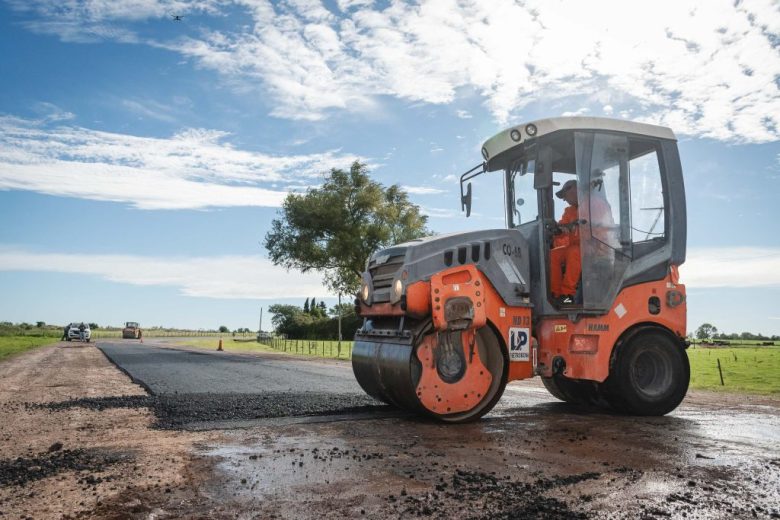 El gobierno provincial avanza con tareas de bacheo en 691 kilómetros de rutas provinciales