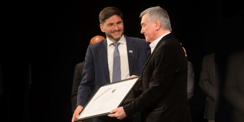 Jorge Boasso fue distinguido en una reunión interministerial y se emocionó al repasar su trayectoria política