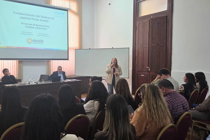 El Copnaf capacitó a sus equipos técnicos para el nuevo régimen penal juvenil junto a especialistas de Chile