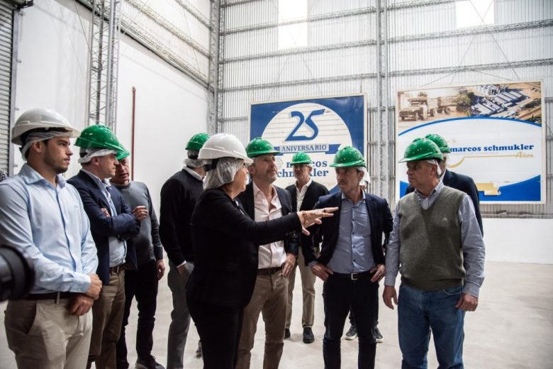 El gobernador recorrió la planta de Marcos Schmukler SA en San Salvador tras la ampliación de su molino arrocero