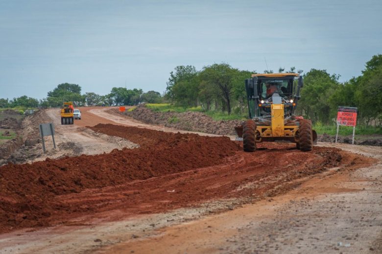 Avanza un 45 por ciento la obra vial entre Viale y arroyo Durazno en más de 64 kilómetros productivos