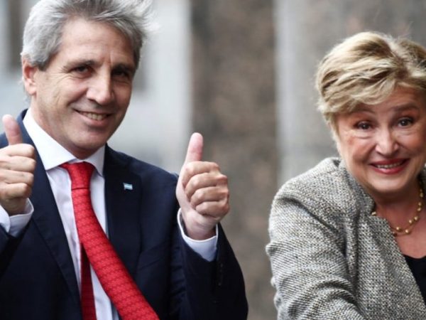 El FMI avaló la tercera revisión del acuerdo con Argentina y abrió la vía para un nuevo desembolso
