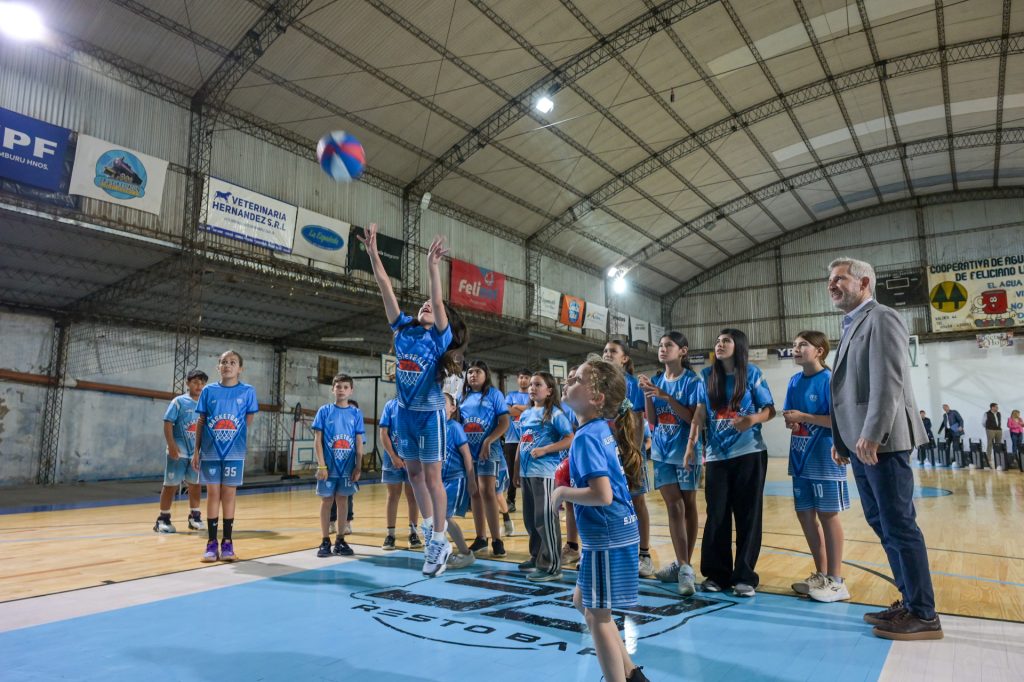 Feliciano: inauguraron obras en el Juventud Football Club y entregaron luminarias a instituciones deportivas