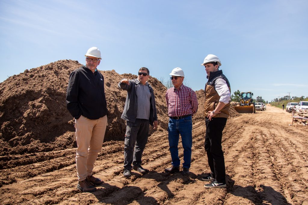 Inspeccionan obras de infraestructura vial y escolar en el departamento Federación