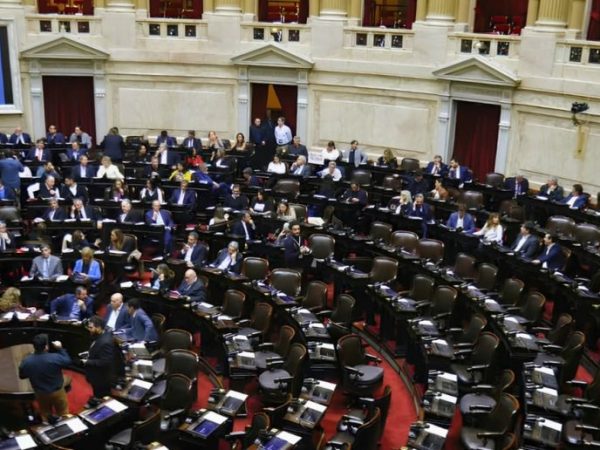 Presupuesto sigue su debate en Diputados y LLA espera dictaminar este miércoles