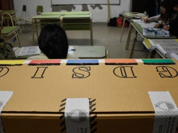Pullaro y referentes radicales analizan el escenario electoral en Santa Fe de cara a 2025