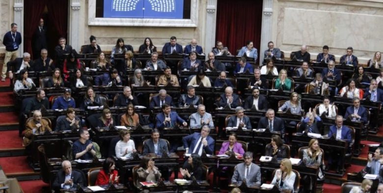 Diputados con dos escenarios de sesión y otra marcha universitaria en puerta
