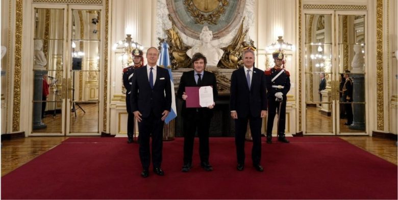 Javier Milei recibió las cartas credenciales de cuatro nuevos embajadores en la Casa Rosada