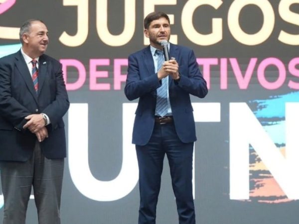 Pullaro defendió la educación pública al inaugurar los Juegos de la UTN en Santa Fe