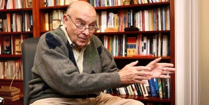 Domingo Cavallo cuestionó el plan económico de Javier Milei y comparó el esquema cambiario con medidas del kirchnerismo