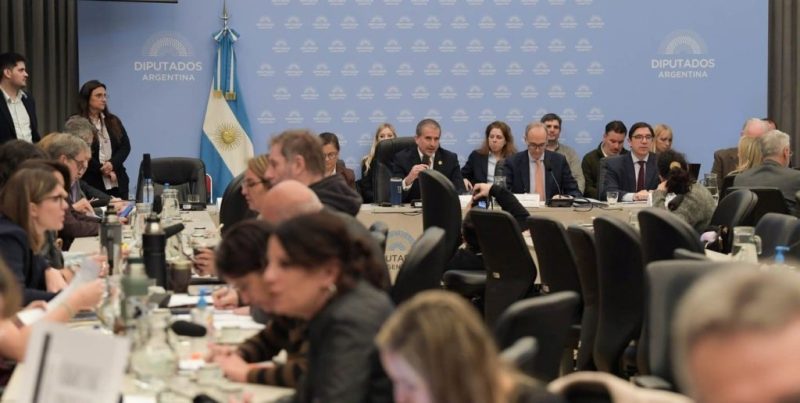 La Libertad Avanza busca dictaminar el Presupuesto 2027 esta semana