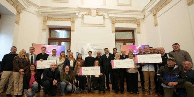 Pullaro entregó más $ 1.100 millones a tres instituciones por la recaudación de las entradas de los Juegos Suramericanos