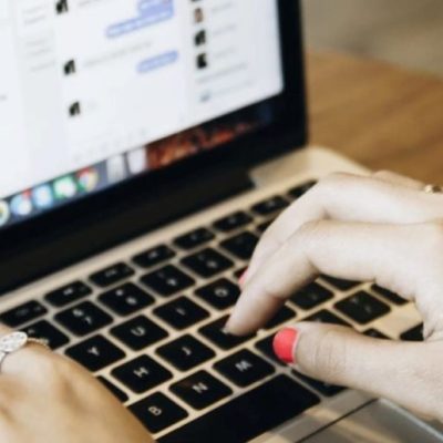 Condenaron a un vecino a pagar 1,45 millones de pesos por insultar y agraviar a una mujer en Facebook